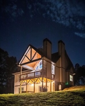 Floor plan - Cozy Mountain Cabin Hot Tub & Fire Pit (Ellijay)