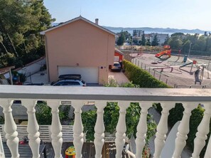 Property grounds - Apartment Sofia, 200m from the beach (Bibinje)