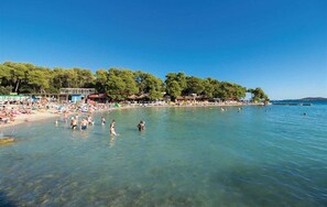 On the beach - Beachfront apartment Seaview 2 (Turanj)