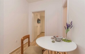 Dining - Apartment Stone 5 near the beach (Turanj)