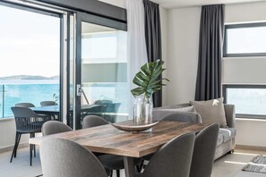 Dining - Beachfront Villa Fresca (F3) Luxury Apartment 4+1 (Bibinje)