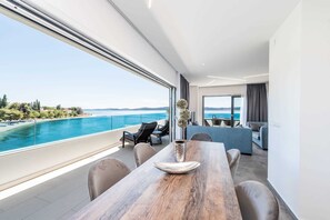 Dining - Beachfront Villa Fresca (F4) Penthouse 6+1 guests (Bibinje)