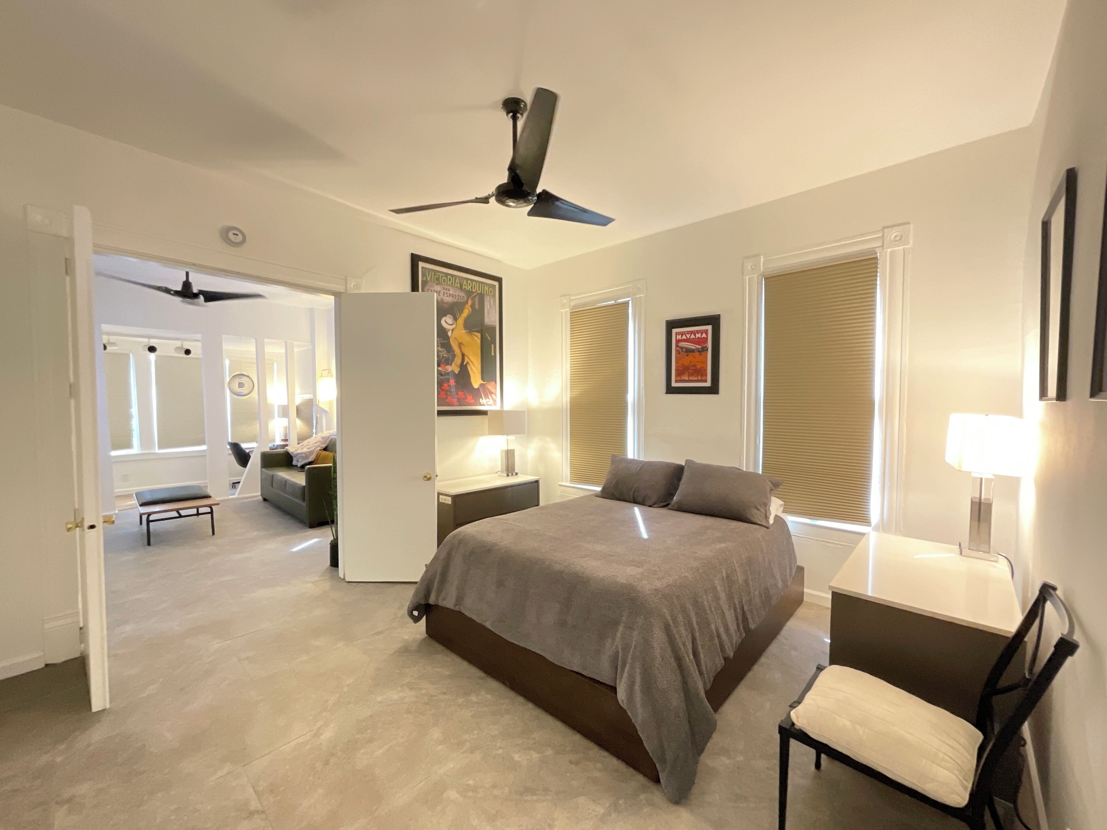 Deluxe Apartment, 1 Queen Bed with Sofa bed, Non Smoking, Kitchen | Individually decorated, individually furnished, laptop workspace