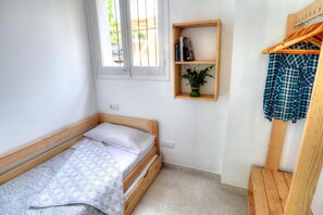 3 Schlafzimmer, Bügeleisen/Bügelbrett, WLAN, Bettwäsche