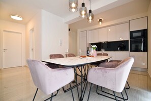 Dining - Apartment with rooftop pool A2, Bibinje (Bibinje)