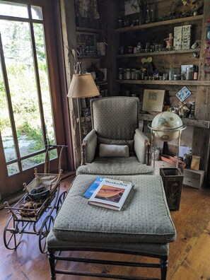 Interior - Shipbuilder's home - COMPLETELY surrounded by water: 2 docks for access (Blue Hill)
