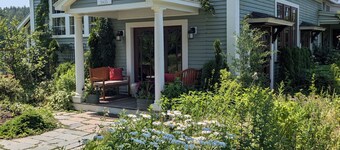 Shipbuilder's home - COMPLETELY surrounded by water: 2 docks for access