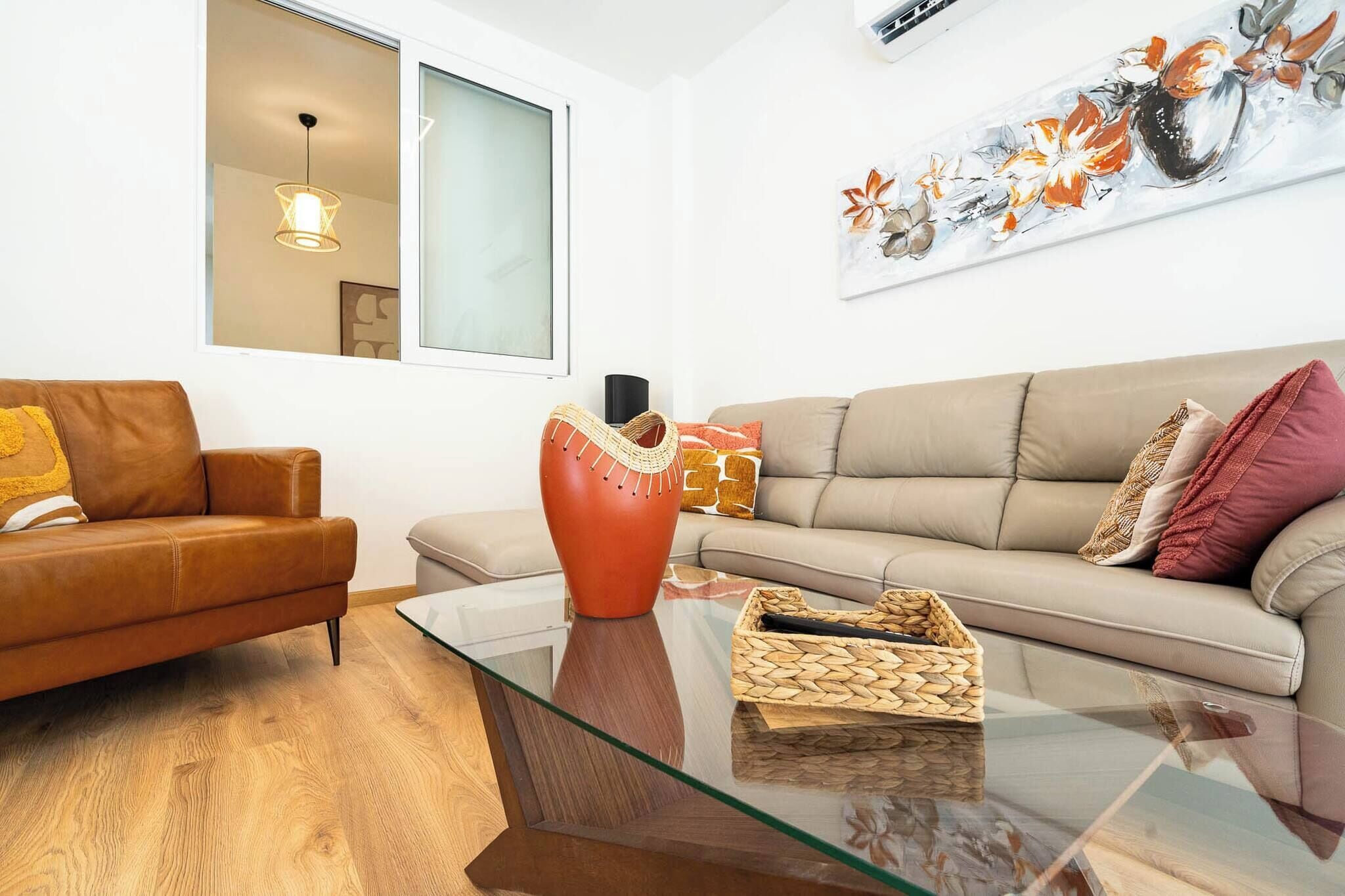 Apartment, 1 Bedroom, Smoking, Balcony | Living room