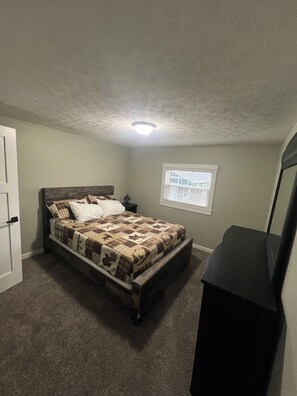 3 chambres, accès au Wi-Fi (inclus), literie fournie