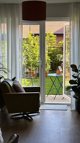 Calm, Contemporary Home Near the Coast with EV Charging.  Close to Brighton.