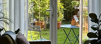 Calm, Contemporary Home Near the Coast with EV Charging.  Close to Brighton.