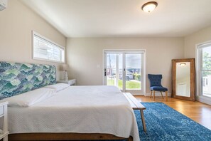 Desk, iron/ironing board, travel crib, WiFi