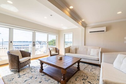 5BR/5BA Beachside Newport Home Steps to Beach!