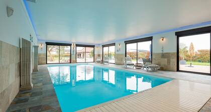 La Perle Bleue – Spacious 3-Bedroom Apartment with Private Pool near Strasbourg