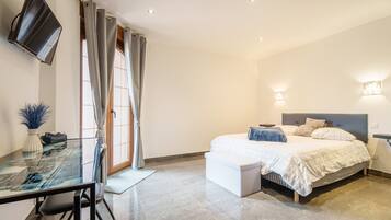 3 habitaciones, tabla de planchar con plancha y wifi