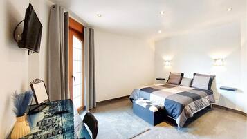 3 chambres, fer et planche à repasser, Wi-Fi