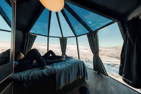 Cabin, Mountain View. Adventure Stay