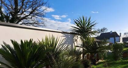 Chambre dâhĂŽtes « Le Murmure Des Ăles » avec vue mer, jardin partagĂ© et Wi-Fi