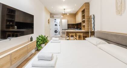 NooN Apartment Sofo Duni | Beachside Studio in Dhërmi by PikHost