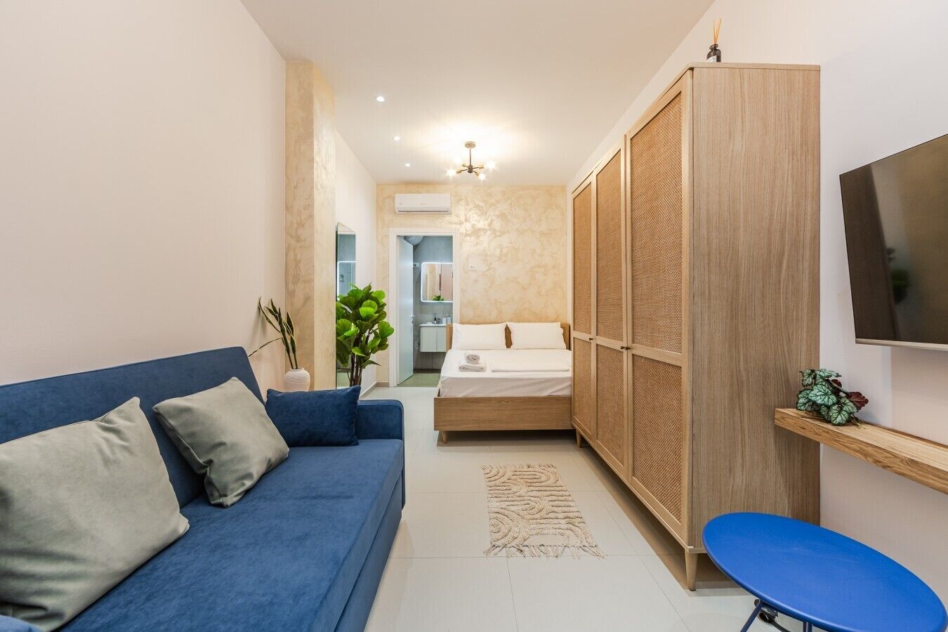 1 bedroom, WiFi, bed sheets