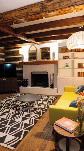 Cozy Music City Cabin Retreat - Sleeps 10, 3br + 2 bath