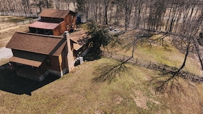 Exterior - Cozy Music City Cabin Retreat - Sleeps 10, 3br + 2 bath (Ashland City)
