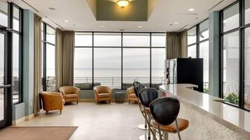 Bar (en la propiedad)