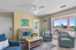 Huoneisto, useita sänkyjä (St. Martin Beachwalk Villas 321) | Oleskelualue