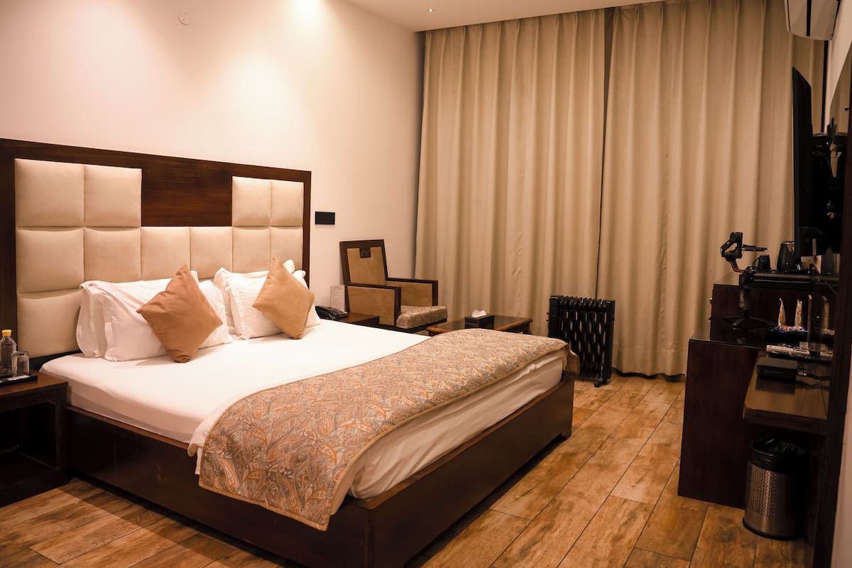 Deluxe-Doppel- oder -Zweibettzimmer