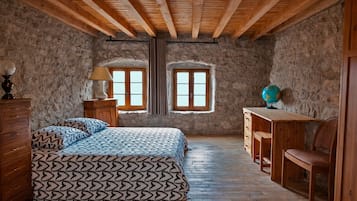 3 bedrooms, WiFi, bed sheets