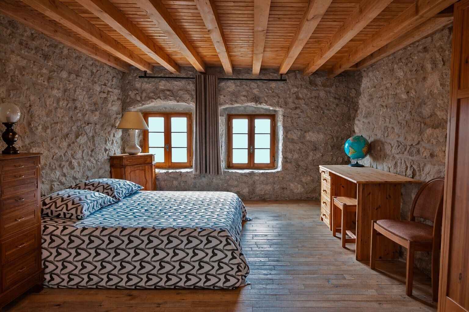 3 bedrooms, WiFi, bed sheets