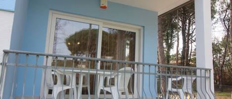 Villa, 3 Bedrooms, Terrace, Garden View | Balcony