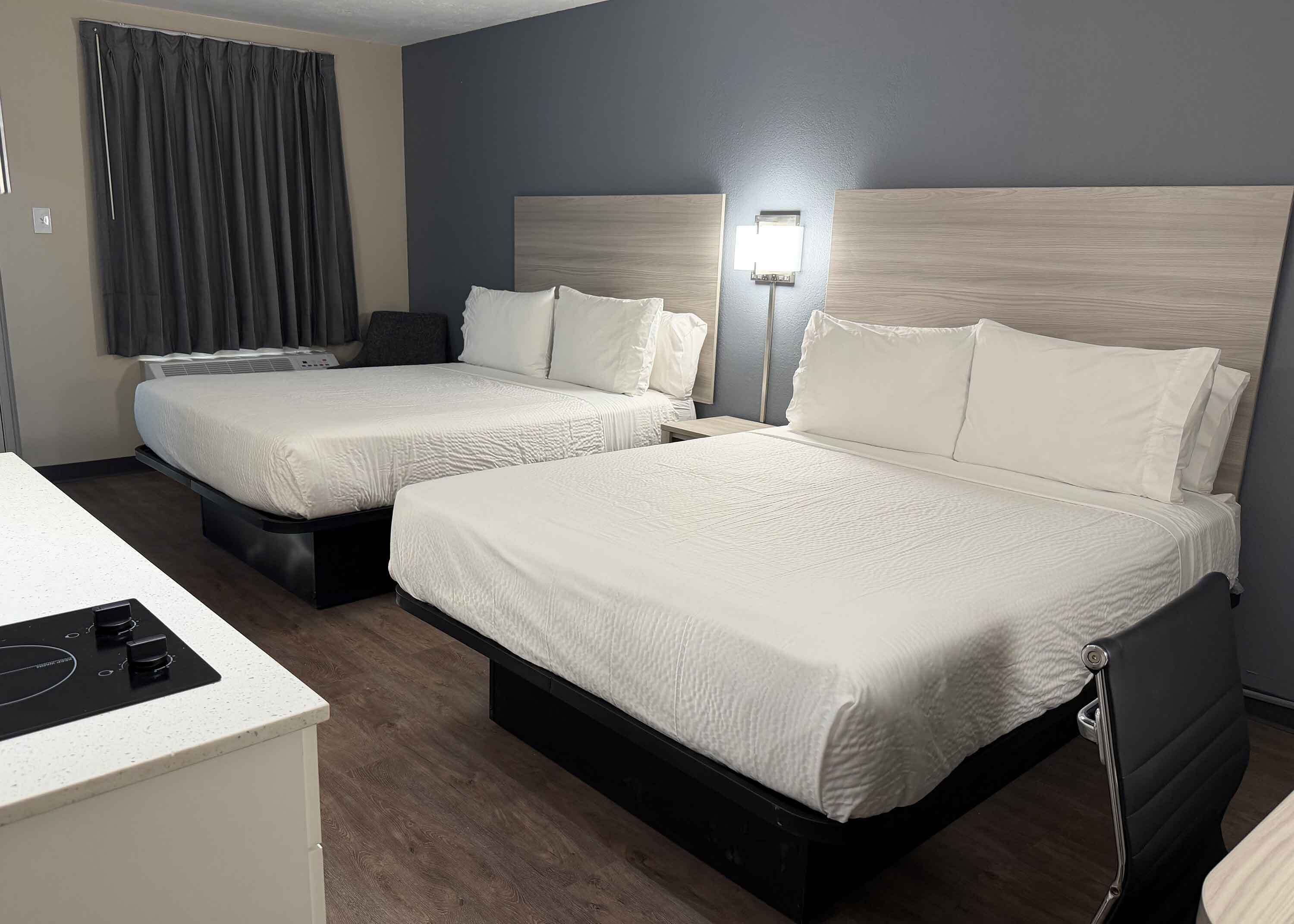 Estudi estàndard, 2 llits de matrimoni | Wifi gratuïta i roba de llit 