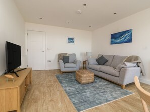 Living area - The Lookout (Scarborough)