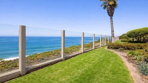 Property grounds - Sealane Coastal Retreat with Stunning Ocean Views (Encinitas)
