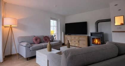 Nature house with fireplace & 2 bathrooms 6 persons