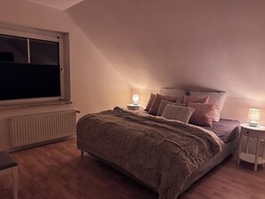 3 chambres, bureau, fer et planche à repasser, Wi-Fi gratuit