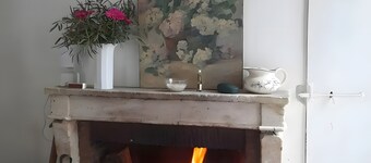 Charming House at the Foot of the Ramparts in the City Center, Courtyard, Balcony