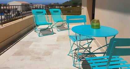 Guest Room âChambre dâhĂŽtes Ă Losariâ with Sea View, Wi-Fi, and Air Conditioning