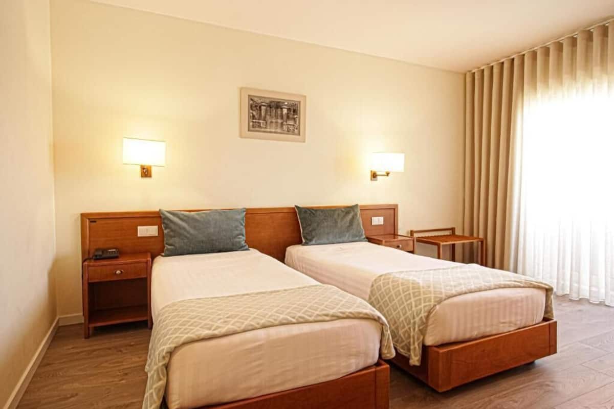 Standard Twin Room, Balcony