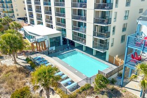 Pool - Fabulous 3-bedroom condo with AC in North Myrtle Beach (North Myrtle Beach)