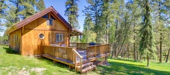 Pet-Friendly Cottage w/ Hot Tub Lake Koocanusa