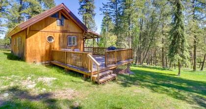 Pet-Friendly Cottage w/ Hot Tub Lake Koocanusa
