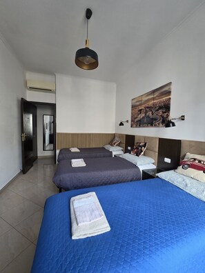 Unclassified image, 4 of 22, button - Roomz Romestay (ROMA)