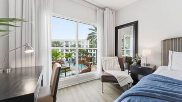 2 slaapkamers, een bureau, een strijkplank/strijkijzer, gratis wifi