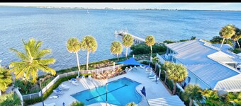 Cozy 1-bedroom house in beautiful Jensen Beach with AC