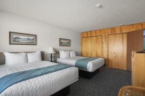 Iron/ironing board, WiFi, bed sheets - 2 Queen Beds Kitchen Suite Non-Smoking (Polson)