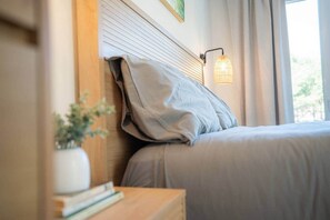 6 slaapkamers, een bureau, reisbedje, gratis wifi