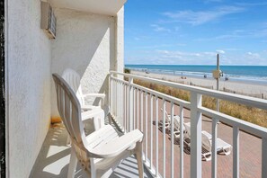 Property grounds - New Direct Oceanfront Sea Mist,Remodeled,4th Floor (Myrtle Beach)