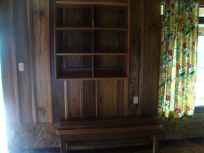 Interior - CABIN -CASA VISTA DEL VALLE- 2 (Provincia Alajuela)